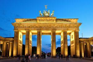 El Konjunktiv 1 en aleman 4 Puerta de Brandenburgo Berlin Clases de alemán online