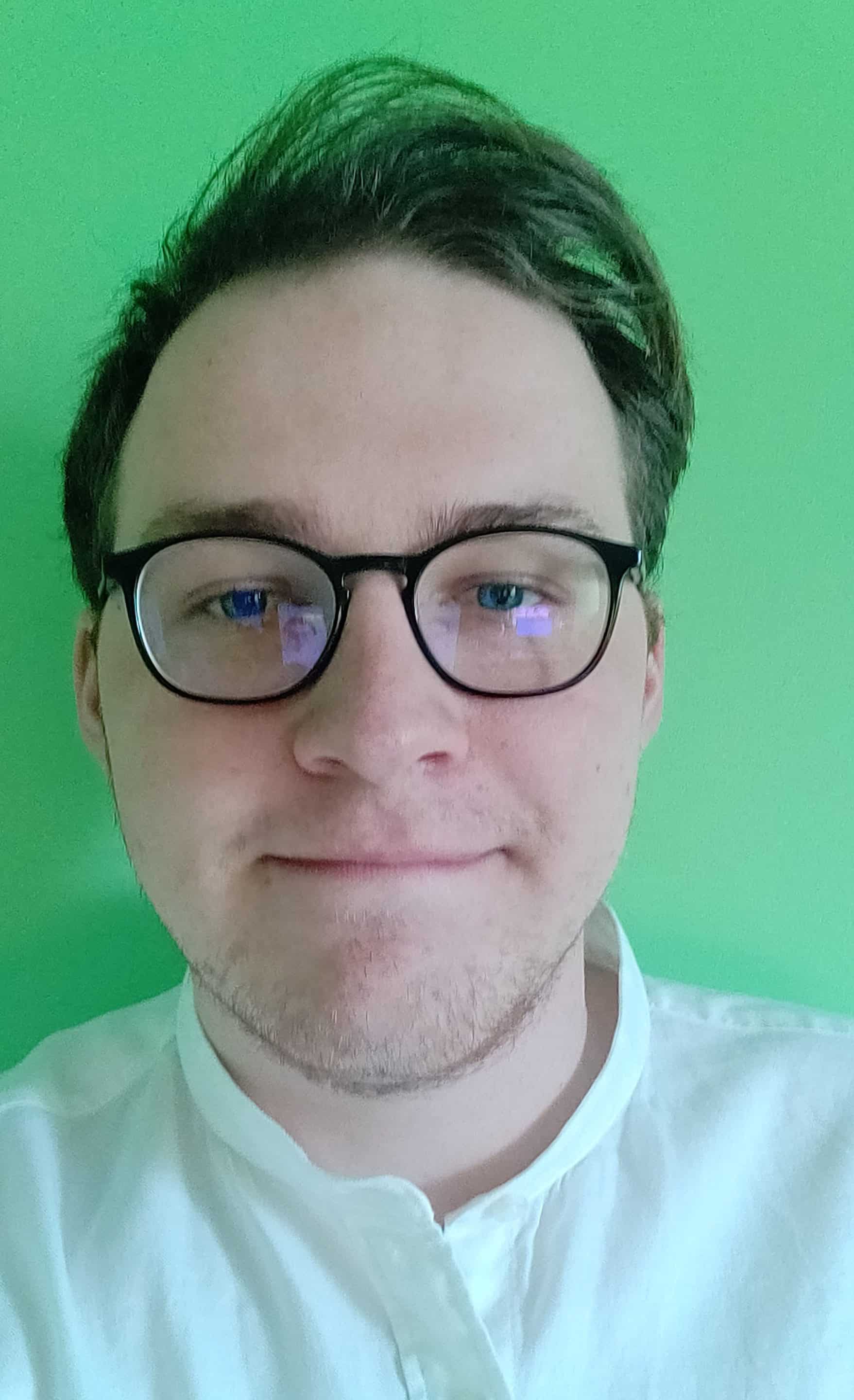 Profesora de alemán titulada en Austria. 9 https://profesornativodealeman.com/wp-content/uploads/2020/12/Foto-Maria-3-1-e1653370999487.jpg Foto Shea scaled Clases de alemán online
