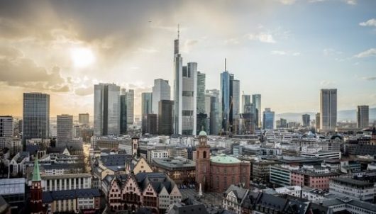 frankfurt g96c2ede97 640 e1658037331412 Clases de alemán online