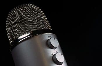 Entrevista con el profesor de aleman Tobias Woelke 9 https://profesornativodealeman.com/wp-content/uploads/2019/07/microphone-1172260_640-e1653631109247.jpg microphone 1172260 640 e1653631109247 Clases de alemán online
