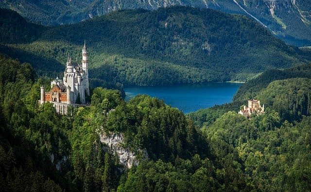 Tipicos refranes alemanes. Primera parte 6 https://profesornativodealeman.com/wp-content/uploads/2021/03/castle-4613926_640-1.jpg castle 4613926 640 1 Clases de alemán online