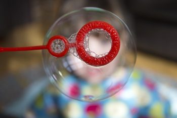 soap bubble 439103 640 e1654267551286 Clases de alemán online