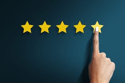 Nueva reseña. C1 aprobado 8 https://profesornativodealeman.com/wp-content/uploads/2023/04/collage-customer-experience-concept-1.jpg collage customer experience concept 1 Clases de alemán online